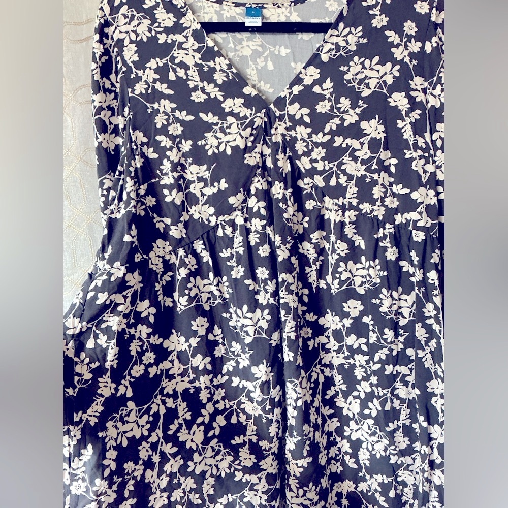 Floral Old Navy White and Gray Long Sleeve Sundress sz L - Picture 4 of 8